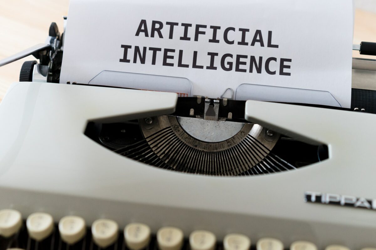 人工智能-人工智能學主要是研究如何透過電腦來模擬人類的一些思維過程和智能的行為。